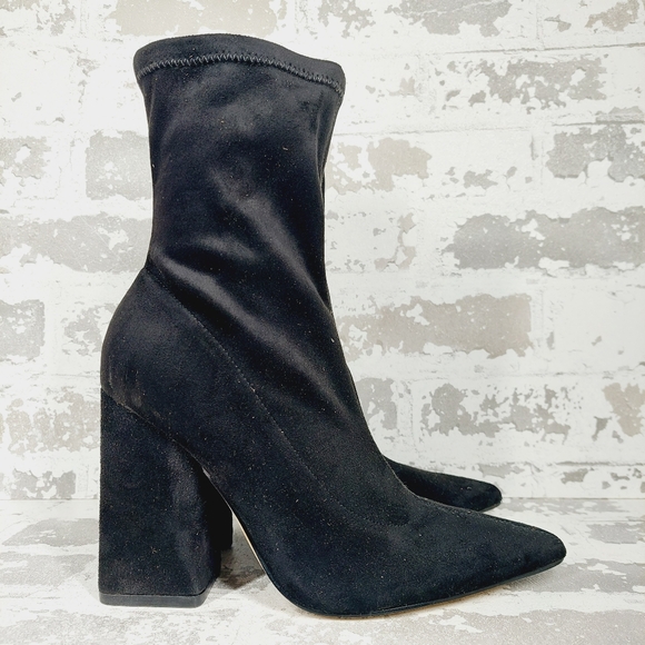 New Marc Fisher Larry Pointed Toe Black Ankle Bootie  W791 - Picture 4 of 13